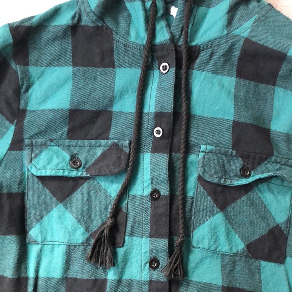 Destined - hooded green and black flannel - Picture 2 of 4
